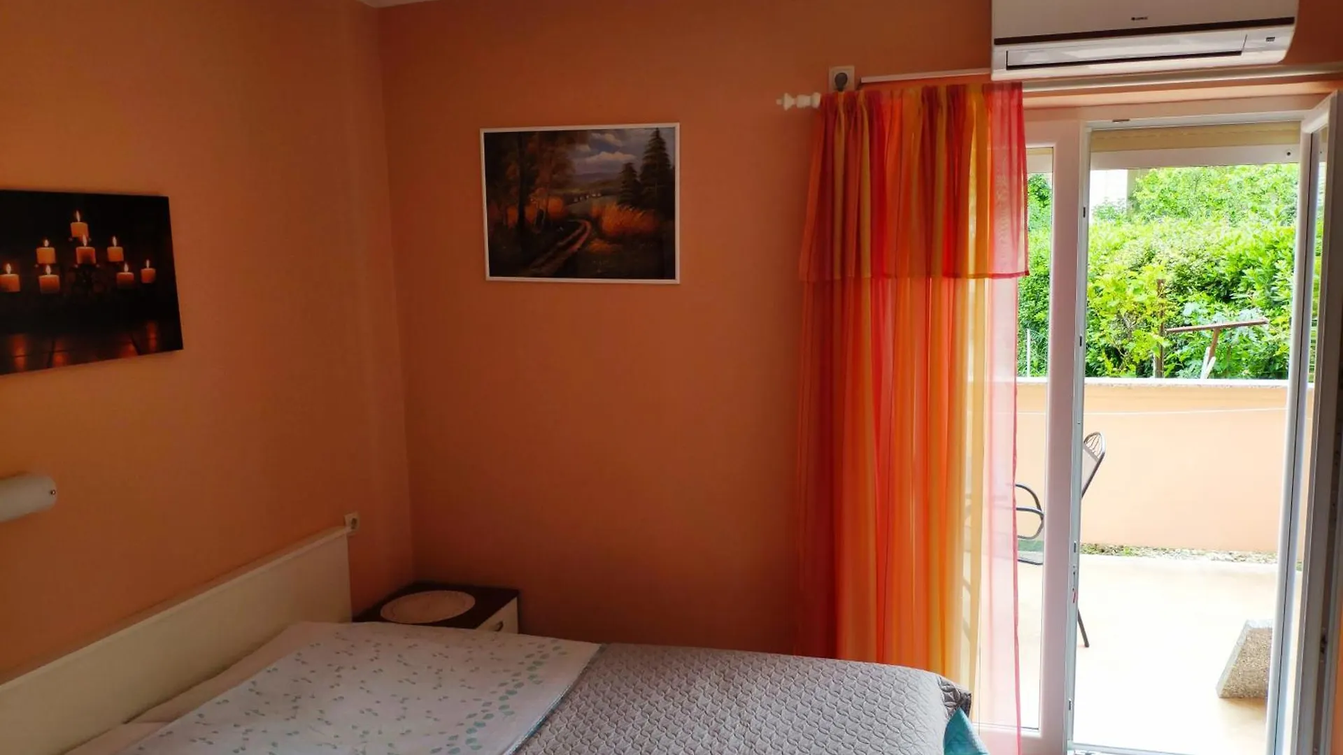 Apartment & Rooms Nora Rab Town Croatia